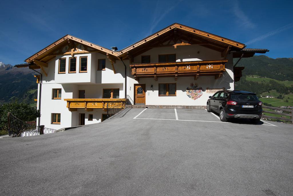 Appartementhaus Pinnisblick Neustift im Stubaital Kültér fotó