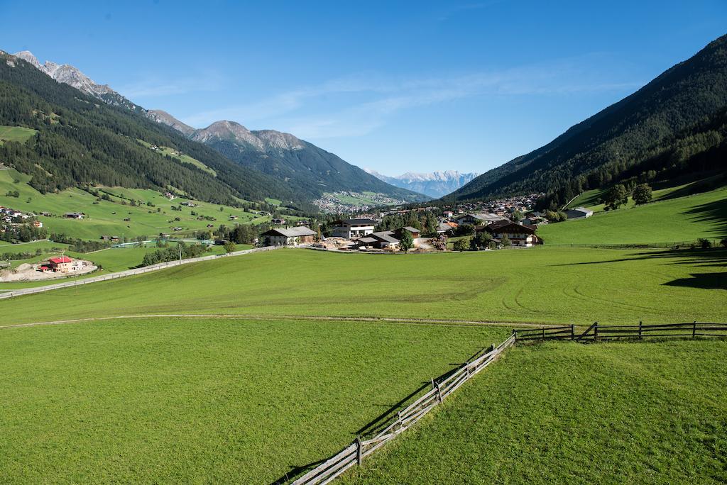 Appartementhaus Pinnisblick Neustift im Stubaital Szoba fotó